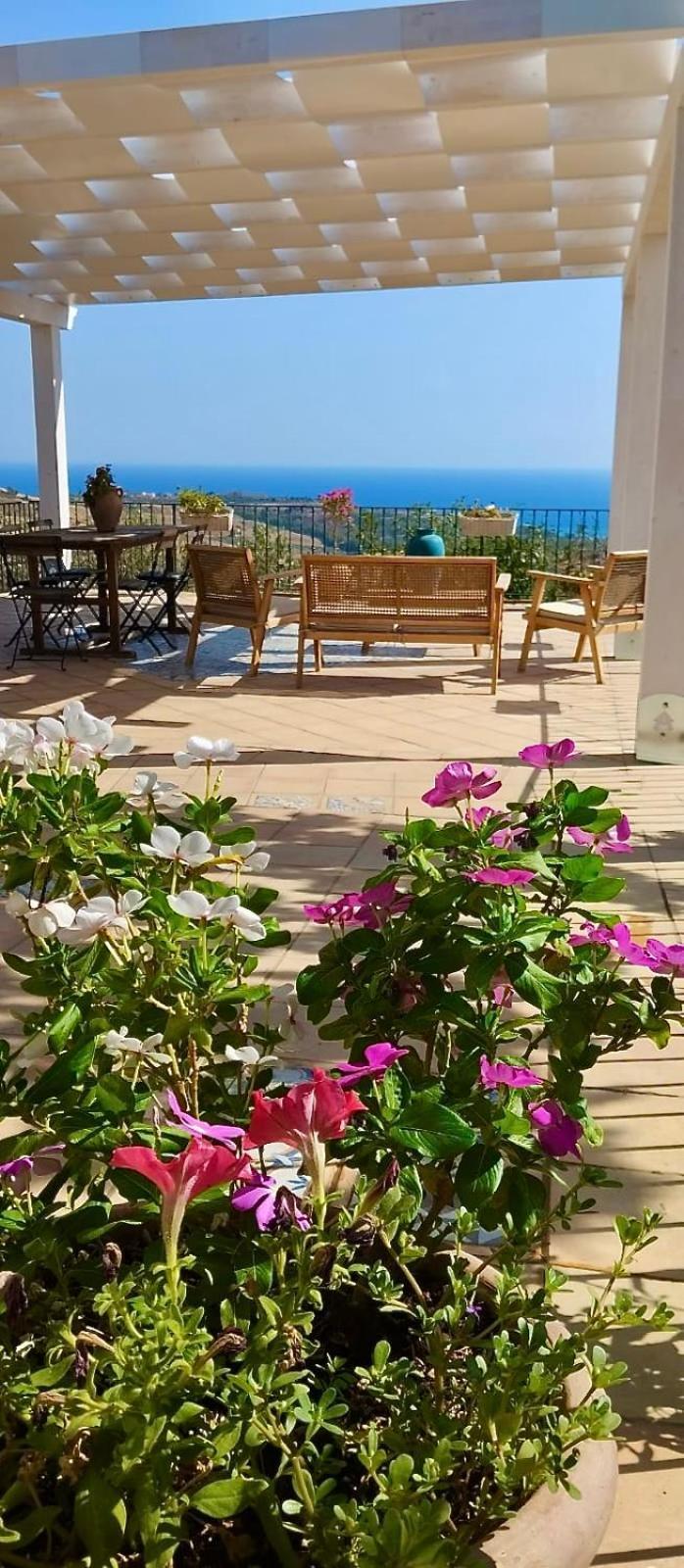 Villa Immersa In Oliveto Vista Mare Sciacca Exterior photo